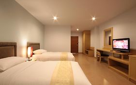 Paragon Suites Resort